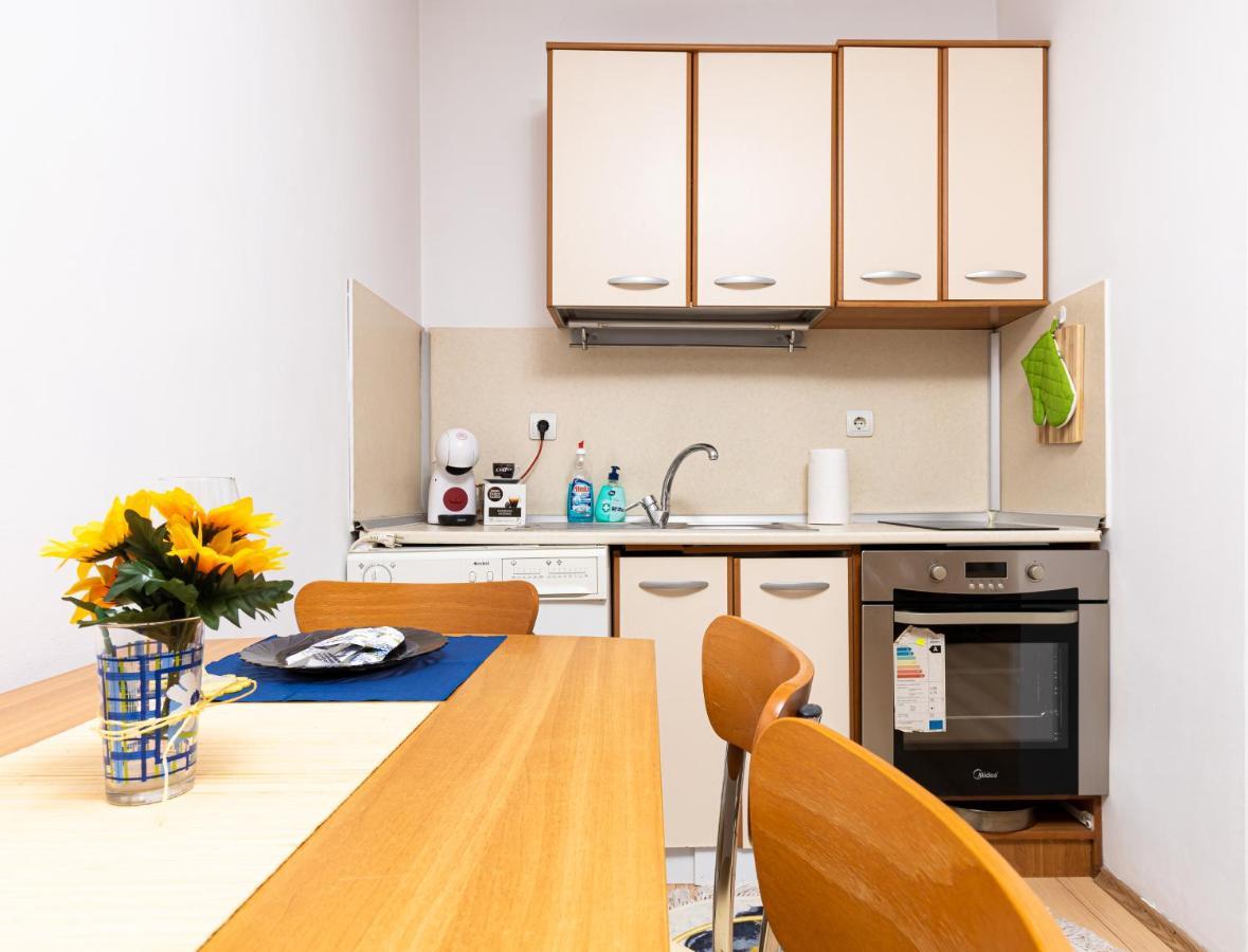 Lovely 1Bd Apartment Close To The Summer Theatre Plowdiw Exterior foto